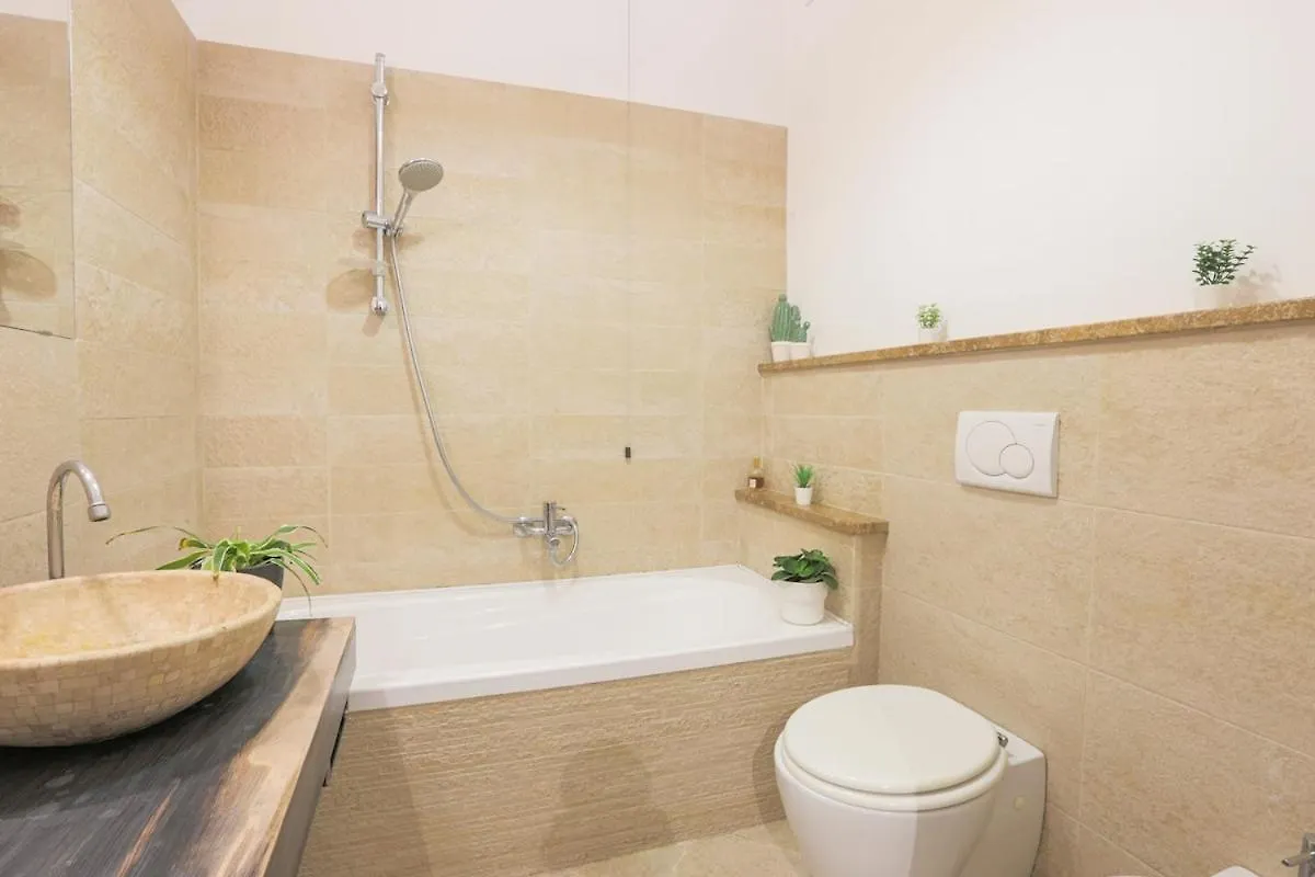 Appartamento La Fanice Genoa Apartment